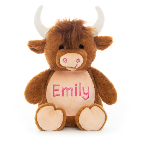 Højlands ko bamse fra Cubbies med broderet navn på maven.