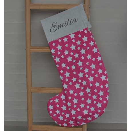 Håndlavet pink julesok med stjerner – personlig brodering